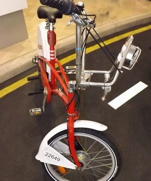 Когато ти омръзне да се разхождаш на две колела, достатъчно е да “закопчаеш” велосипеда на най-близкия обществен вело-паркинг