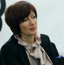 Саша Безуханова призова за формулиране на прлограма  за растеж, базиран на икономика на знанието